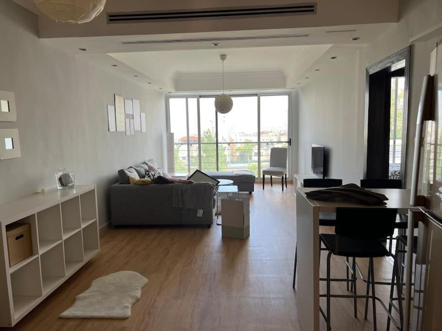 Ronza Elegant Apartment Amman Buitenkant foto