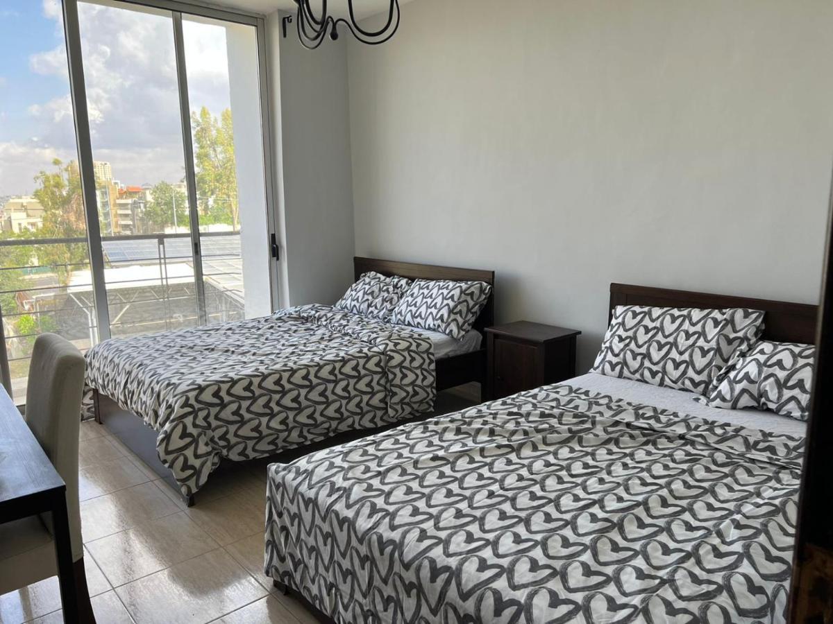 Ronza Elegant Apartment Amman Buitenkant foto